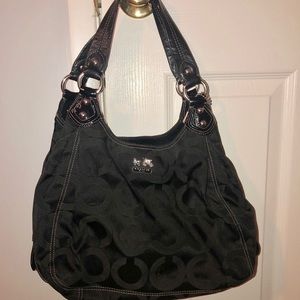Coach signature shoulder bag black w blk leather.